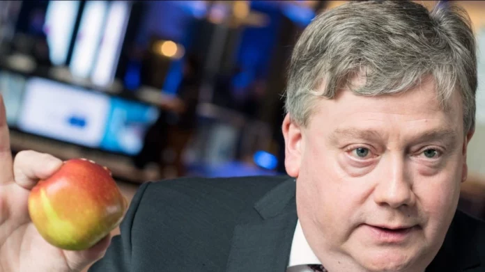 Qarargate: Και δεύτερος ευρωβουλευτής παραδέχεται πληρωμένο ταξίδι στο Κατάρ