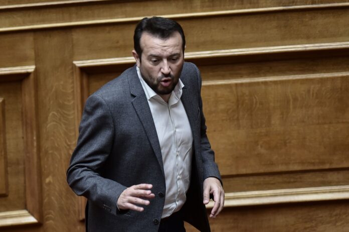 Δε θα απολογηθεί ο Νίκος Παππάς στο Ειδικό Δικαστήριο