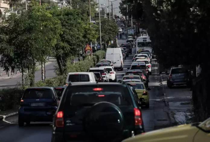 Βάζουν κάμερες σε δημόσια οχήματα για να εντοπίζουν παραβάσεις του ΚΟΚ: Πώς θα λειτουργεί το νέο σύστημα