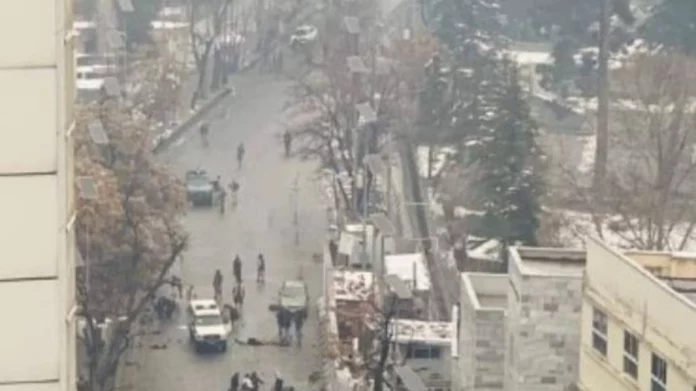 Αφγανιστάν: 13χρονος εκτελεί δημόσια τον δολοφόνο της οικογένειάς του μπροστά σε 80.000 θεατές