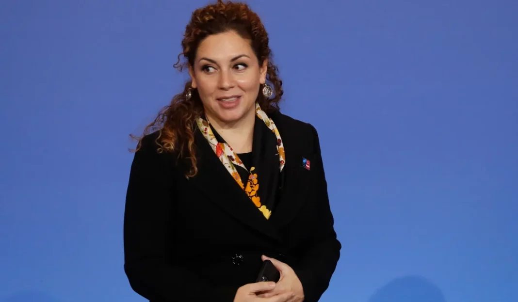 b8ebbabb7818b8e07e13daae0615e14c_XL