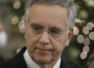 «Αν δεν ήσουν εσύ…»: Η συνομιλία που εμπλέκει τον γιο του Ισίδωρου Ντογιάκου στο κύκλωμα των Πολεοδομιών