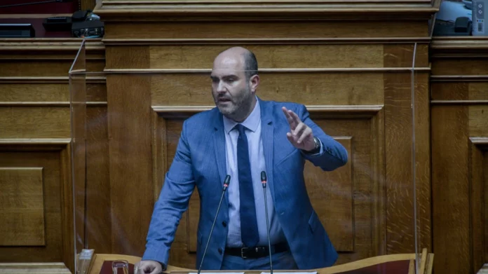 Μαρκόπουλος (ΝΔ): Επίθεση με αεροβόλο όπλο στο γραφείο του – Έσπασε τζαμαρία