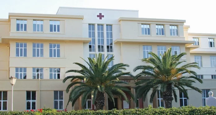 Η διοικήτρια του «Κοργιαλένειου-Μπενάκειου» το έχει μετατρέψει σε προσωπικό της τσιφλίκι