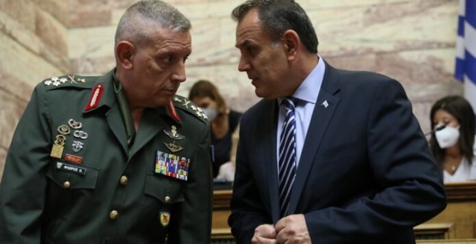 Εξηγήσεις του «σαχλαμάρα» υπουργού για τις σχέσεις του με τον Α/ΓΕΕΘΑ