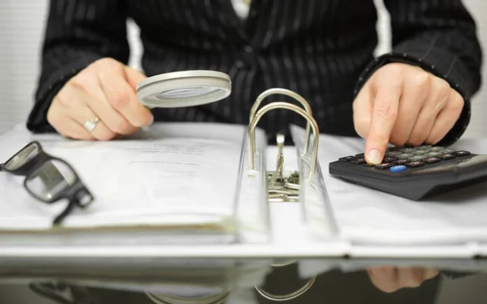 ΑΑΔΕ: «Λίφτινγκ» στο φορο-ελεγκτικό μηχανισμό και νέα «όπλα» κατά της φοροδιαφυγής