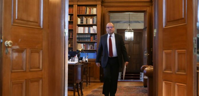 Το Ευρωπαϊκό Κοινοβούλιο ζητά την προστασία της ΑΔΑΕ και του Ράμμου