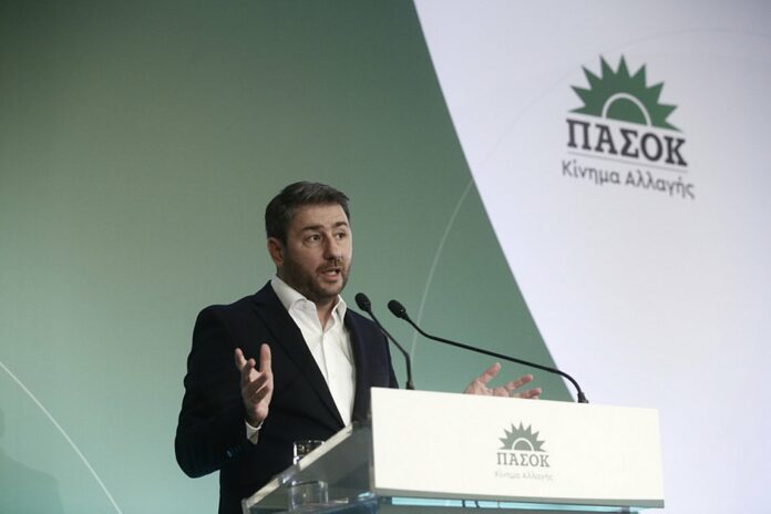 Βολές Ανδρουλάκη κατά Τσίπρα: Η παράσταση μίμησης του Ανδρέα τελείωσε