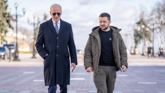 Μπάιντεν: Aποκλείει την αποστολή μαχητικών αεροσκαφών F-16 στο Κίεβο «για την ώρα»
