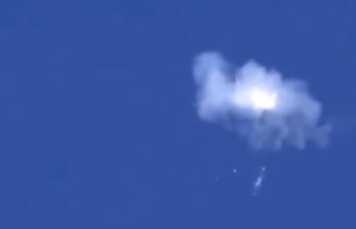 ΗΠΑ: Επιχείρηση του Πενταγώνου για να ανακτήσει πληροφορίες από τα συντρίμμια του κινεζικού μπαλονιού