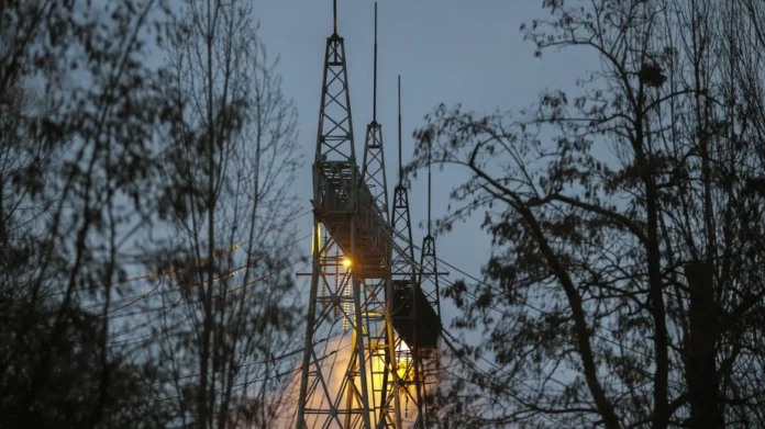 Ουκρανία: Εκρήξεις στο Κίεβο – Εγκαταστάσεις ηλεκτρικού ρεύματος έχουν πληγεί από ρωσικούς πυραύλους