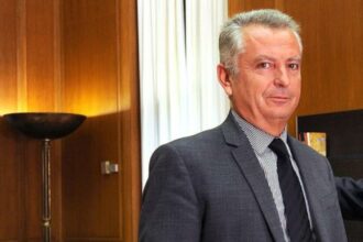 papachristos-330x220