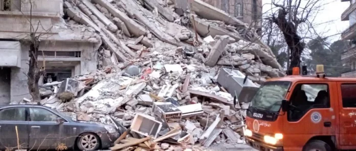 Σοκαριστικά βίντεο: Εγκλωβισμένοι στην Τουρκία φωνάζουν για βοήθεια κάτω από τα συντρίμμια!