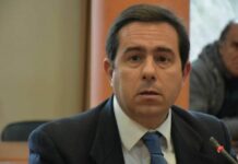 H Βούλγαρη τρολλάρει ανελέητα τον Μηταράκη! «Έχετε πάρα πολύ πλάκα» – (VIDEO)