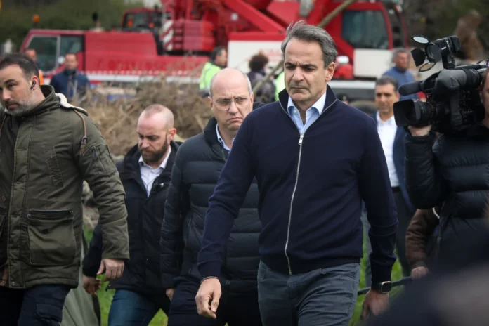 Πάει καλά ο Μητσοτάκης; Υποκρισία, μεταφορά ευθυνών και ψεύδη, σε ανάρτηση χωρίς ειρμό