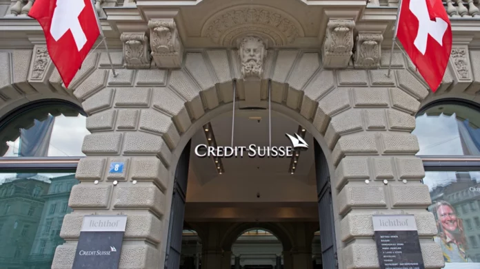 Credit Suisse: Τα σκάνδαλα που την «έσκασαν» – Το ξέπλυμα χρήματος, η συνεργασία με τη Μαφία