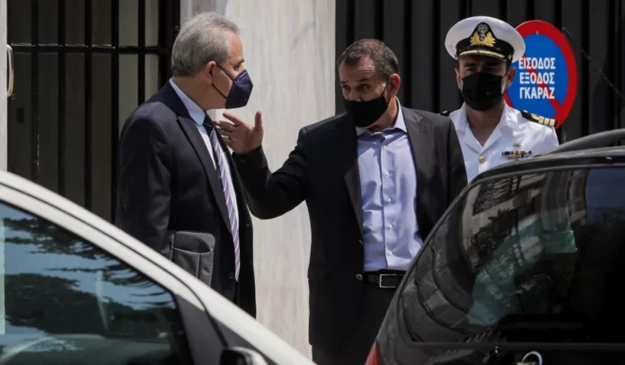 Βεντέτες και καπρίτσια… τορπιλίζουν στους εξοπλισμούς
