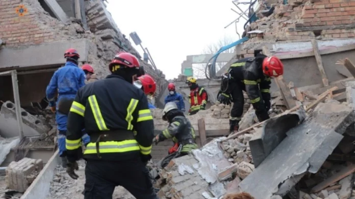 Ουκρανία: Τουλάχιστον τέσσερις νεκροί από βομβαρδισμούς ρωσικών drones έξω από το Κίεβο