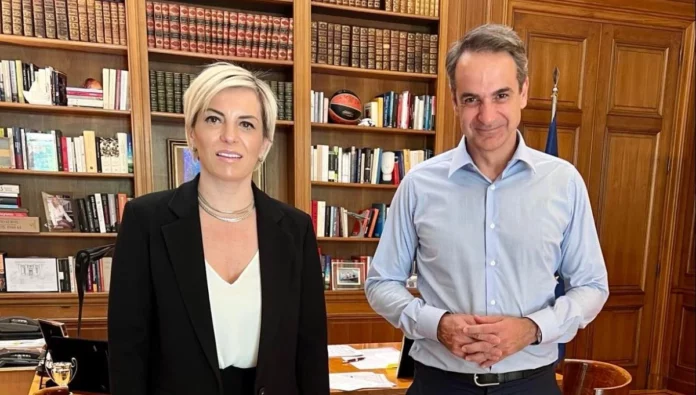 Στριμώχτηκαν και τελικά έβγαλαν τη Σοφία Νικολάου από τα ψηφοδέλτια