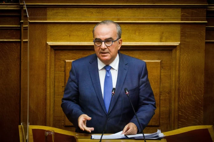Παπαθανάσης για απόκρυψη περιουσίας: Αθλιότητα του Documento που υιοθετείται από τον ΣΥΡΙΖΑ