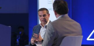 Τσίπρας για Μητσοτάκη: “Να αφήσει τα συνθήματα και να έρθει σε debate”