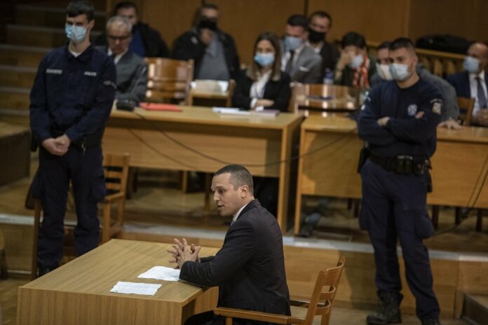 Θρίλερ στα δεξιά της δεξιάς με πρωταγωνιστή τον Κασιδιάρη και τον Αρειο Πάγο