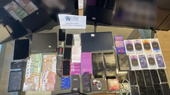 Ηλεκτρονικές απάτες με «λεία» 60.000 ευρώ – Παρίσταναν τους λογιστές και «άδειαζαν» λογαριασμούς