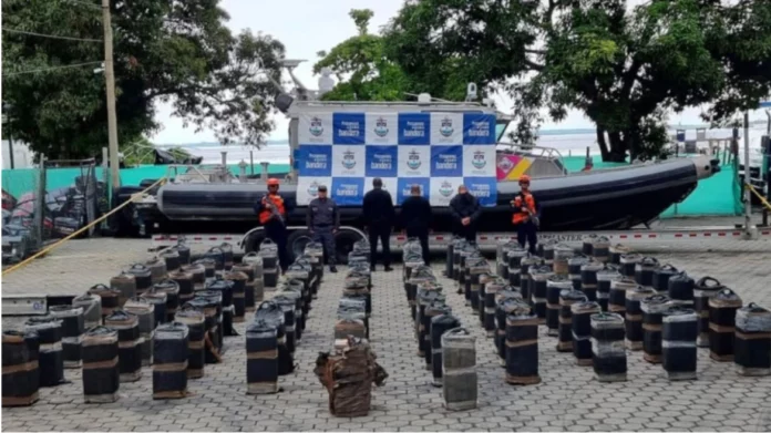 Κολομβία: Το Πολεμικό Ναυτικό κατάσχεσε το μεγαλύτερο αυτοσχέδιο υποβρύχιο με ναρκωτικά