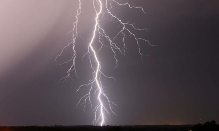 Λάρισα: Ποινή φυλάκισης 8 μηνών στoν προπονητή για τον σοβαρό τραυματισμό 15χρονου ποδοσφαιριστή από κεραυνό