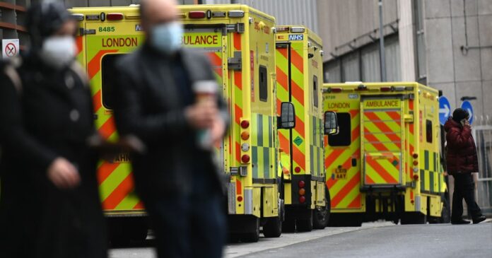 Βρετανία: Δεκάδες χιλιάδες θάνατοι πάνω από το κανονικό και κανείς δεν γνωρίζει την αιτία