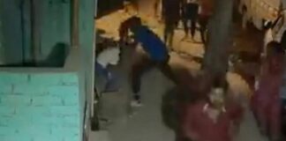 Ινδία: Μαχαίρωσε και συνέθλιψε το κεφάλι 16χρονης στη μέση του δρόμου – Σοκάρει η απάθεια των περαστικών