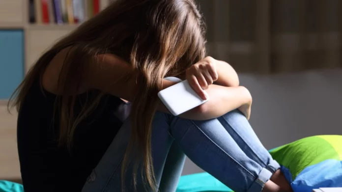 Θεσσαλονίκη: «Είμαι από χωριό, δεν τα ξέρω αυτά» λέει 55χρονος που έστελνε σεξουαλικά μηνύματα και φωτογραφίες σε 12χρονη