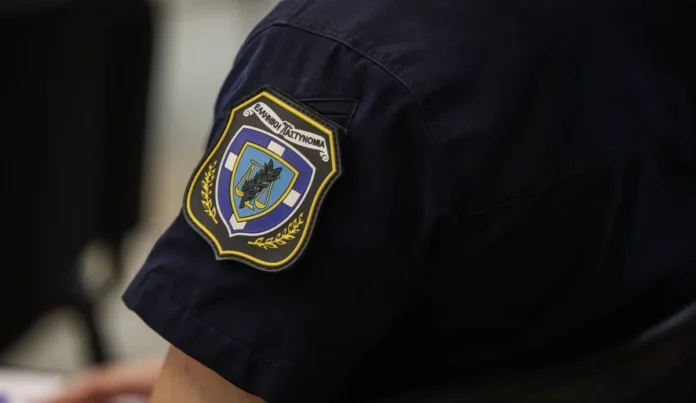 Κοζάνη: Ακινητοποιήσαν και λήστεψαν μια 18χρονη μέσα στο σπίτι της