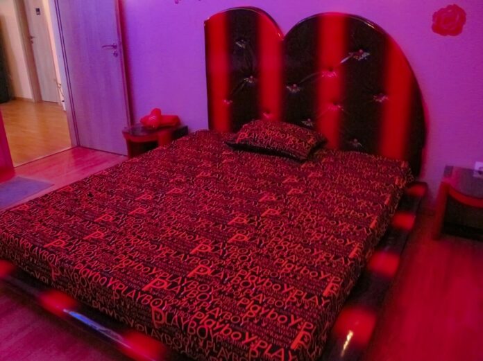 Θεσσαλονίκη: Γυναίκες εξέδιδαν 40χρονη από την Ταϊλάνδη χωρίς τα απαραίτητα πιστοποιητικά σε οίκο ανοχής που λειτουργούσε χωρίς άδεια!