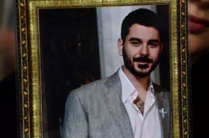 “Προσπάθησαν να με χτυπήσουν και να με σκοτώσουν” – Σοβαρή καταγγελία από την μητέρα του Μάριου Παπαγεωργίου