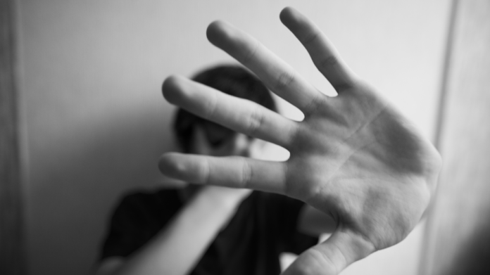 Υπόθεση βιασμού 17χρονου στις φυλακές της Κασσαβέτειας – Τι έδειξε η ιατροδικαστική εξέταση