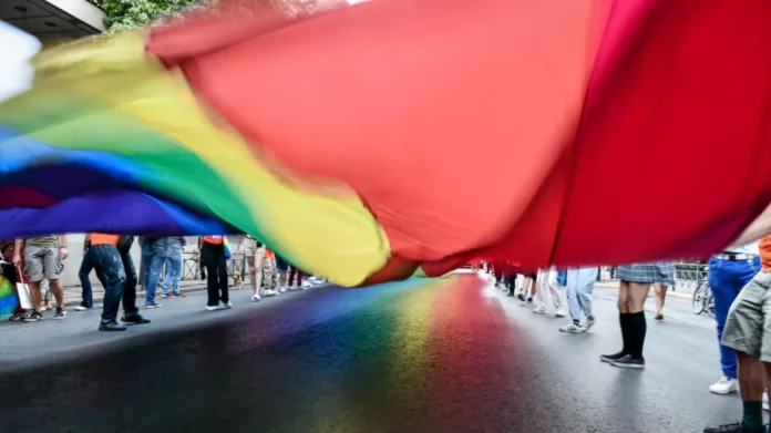 Τέξας: Mε νόμο το Τέξας απαγορεύει τις θεραπείες φυλομετάβασης στους ανήλικους