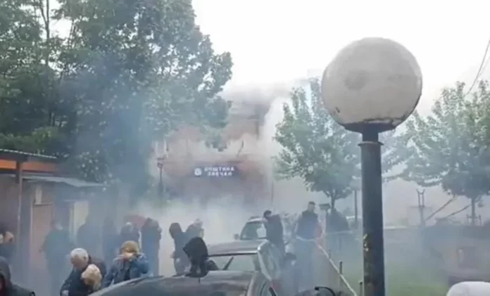 Κλιμακώνεται η ένταση στο Βόρειο Κόσοβο – Συνελήφθη Σέρβος ως υπεύθυνος για επεισόδια