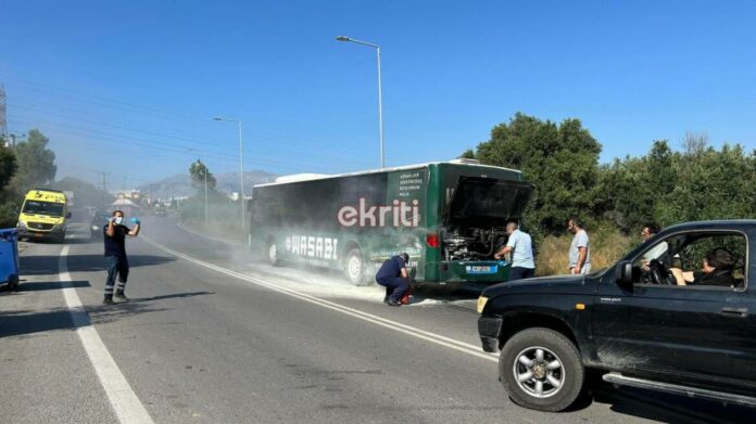 Ηράκλειο: Φωτιά σε λεωφορείο του ΚΤΕΛ – Σώοι όλοι οι επιβάτες