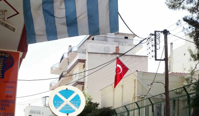 nb_tourkiko_proxeneio_komotini-696x406