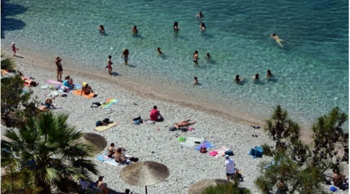 Επικίνδυνος καύσωνας 10 ημερών με 40αρια διαρκείας – Τι λένε οι μετεωρολόγοι (Χάρτες-Βίντεο)