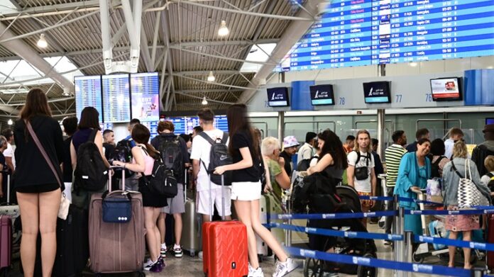 Χάος στα αεροδρόμια