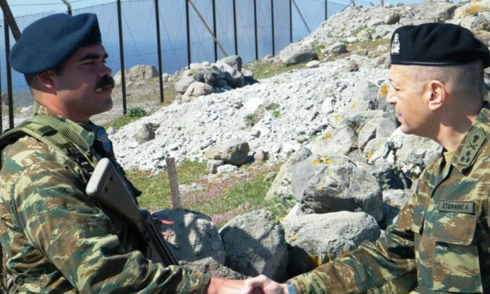 «Βράζουν» οι Τούρκοι με την επίσκεψη του Αρχηγού ΓΕΣ στο Αιγαίο – Το πρωτοσέλιδο της Sozcu για τα «κατεχόμενα νησιά»