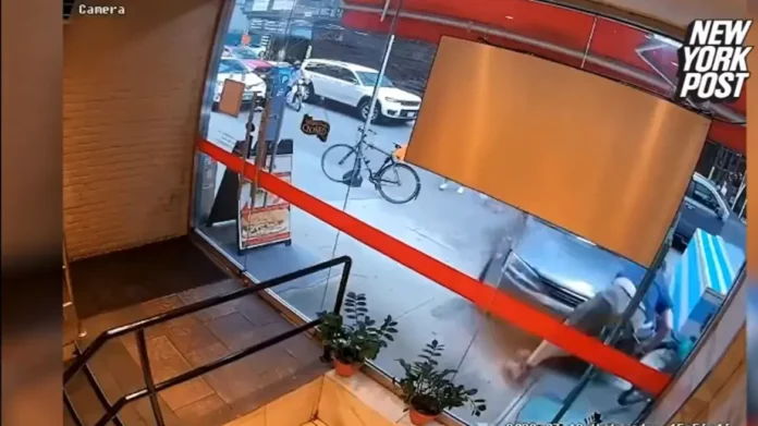 ΗΠΑ: Ένα απλό τρακάρισμα οδήγησε 26χρονο οδηγό να ισοπεδώσει έναν 54χρονο με το αμάξι του – Σοκαριστικό βίντεο