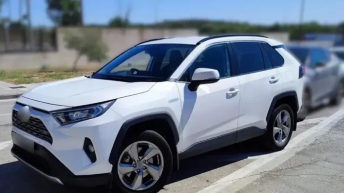 Έφτασαν στον Έβρο με δυο πολυτελή Ι.Χ. κλεμμένα από τη Βρετανία – Δείτε φωτογραφίες