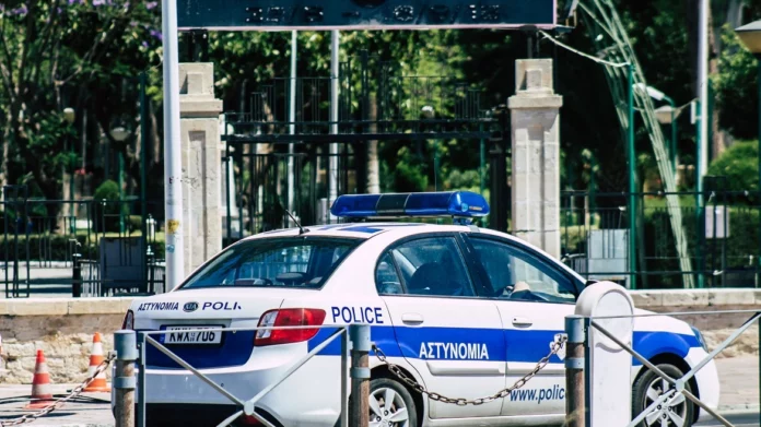 Κύπρος: Απόπειρα απαγωγής μέρα μεσημέρι - (VIDEO)