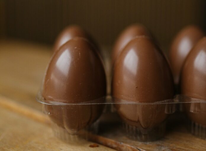 Βρετανία: Σε φυλάκιση 18 μηνών καταδικάστηκε ο «κλέφτης του Πάσχα» – Έκλεψε 200.000 σοκολατένια αυγά