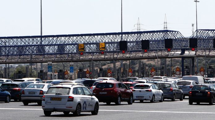 Αγανακτισμένοι οι πολίτες με την ταλαιπωρία στην κακιά Σκάλα εξαιτίας ατυχήματος