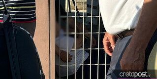 Γυναίκα λιποθύμησε στην ουρά για ταυτότητα – Αρνήθηκε να την πάρει το ΕΚΑΒ για να μη χάσει τη θέση της