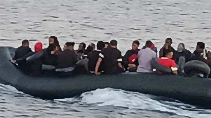 Σάμος: Διασώθηκαν 35 μετανάστες από το Λιμενικό – Δείτε βίντεο